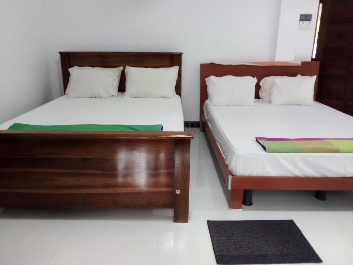 Priyanna Guest, Forest View โปลอนนารูวา ภายนอก รูปภาพ