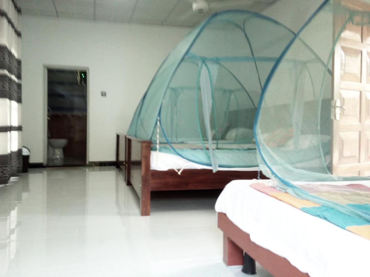Priyanna Guest, Forest View โปลอนนารูวา ภายนอก รูปภาพ